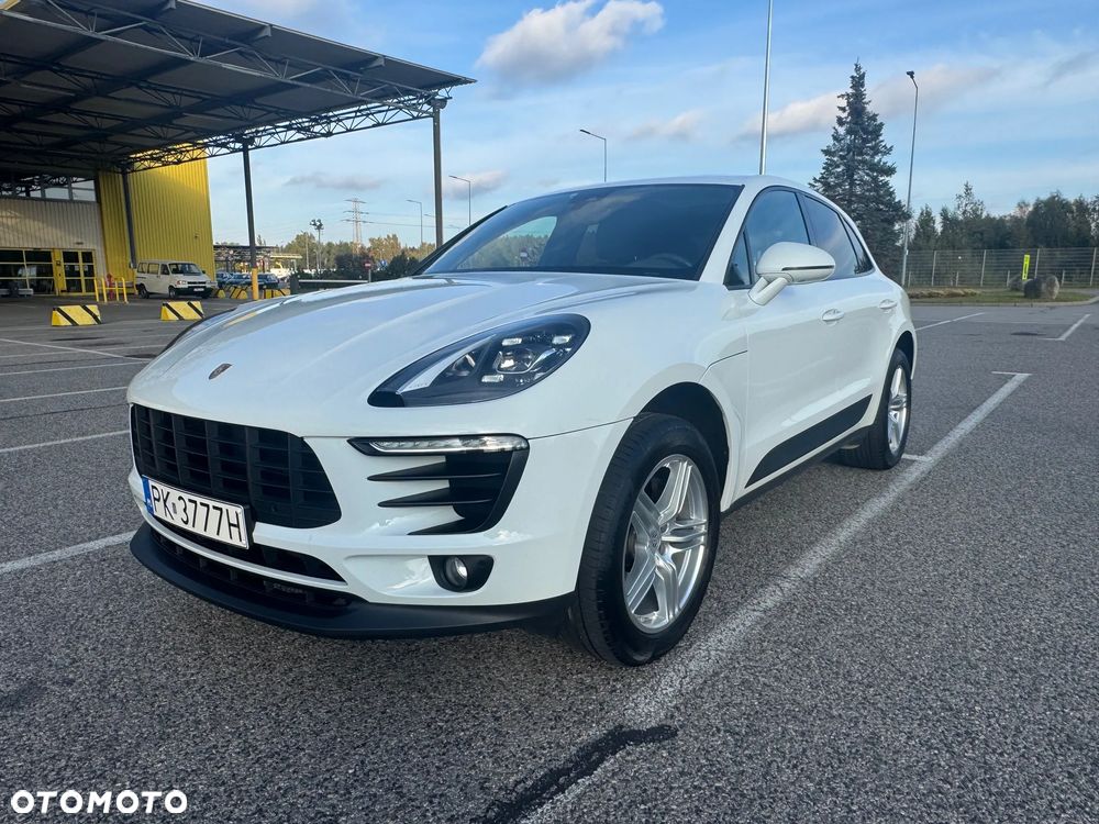 Porsche Macan - 1