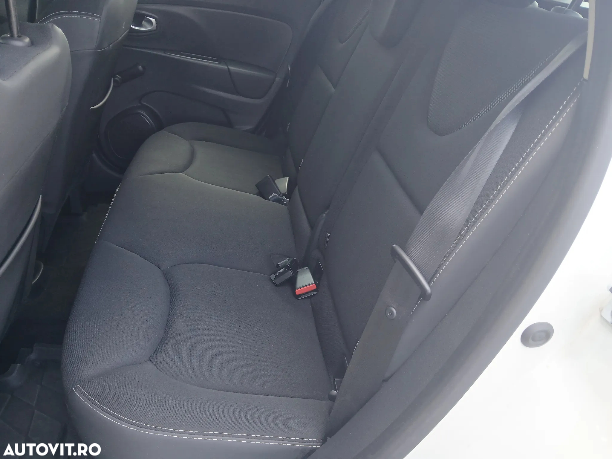 Renault Clio Estate Energy TCe Zen - 9