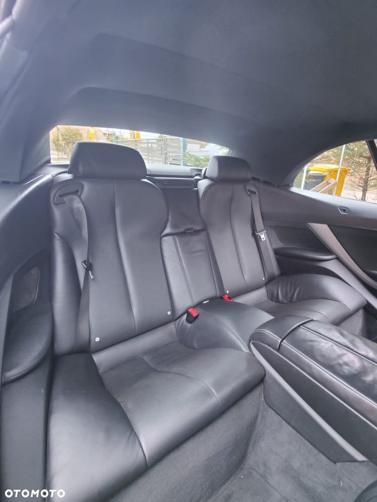 BMW Seria 6 650i - 5