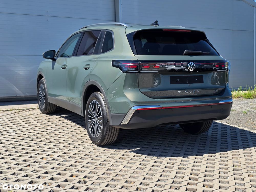 Volkswagen Tiguan 2.0 TSI 4Mot Elegance DSG - 7