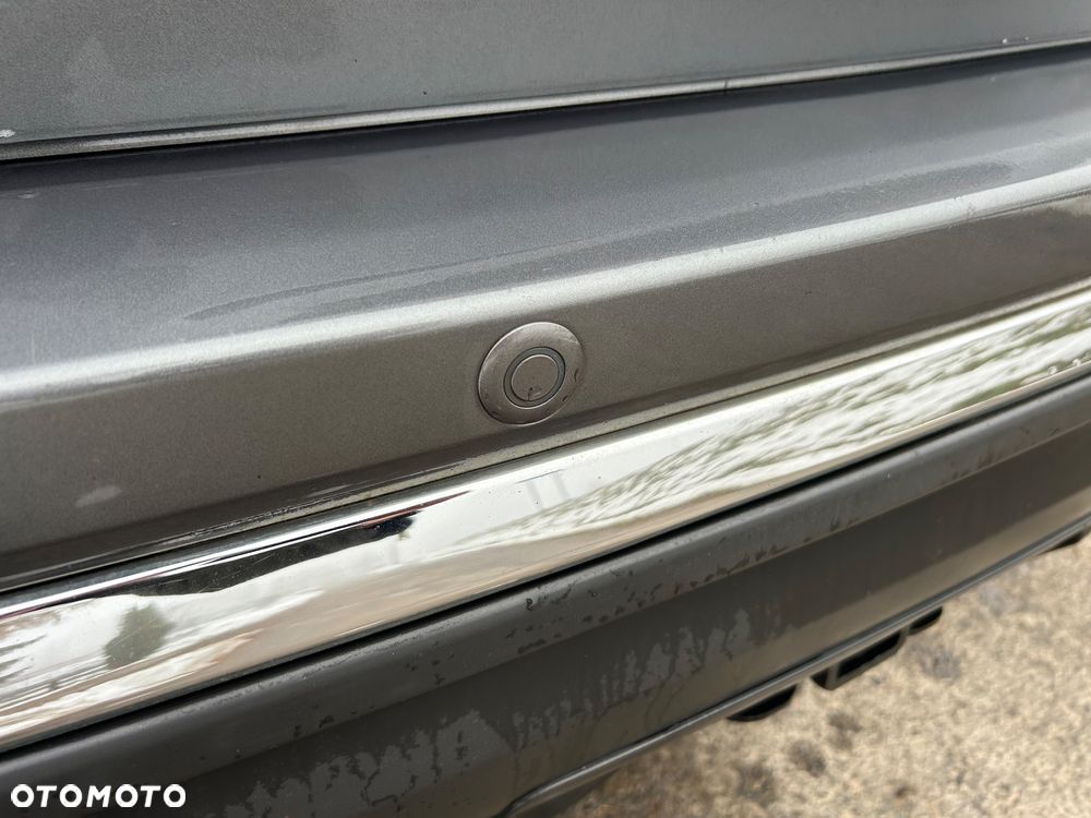 Nissan Pathfinder - 33