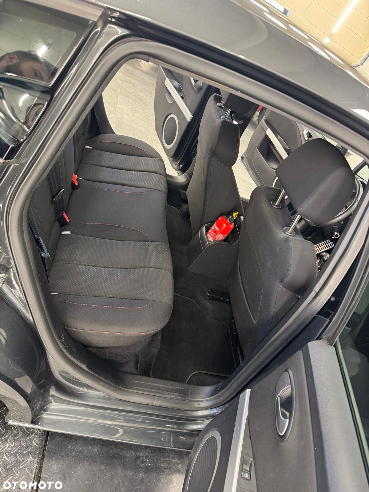 Seat Leon 2.0 TDI FR - 11