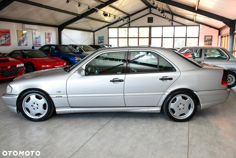 Mercedes-Benz Klasa C 43 AMG - 2