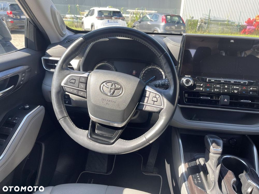 Toyota Highlander - 11