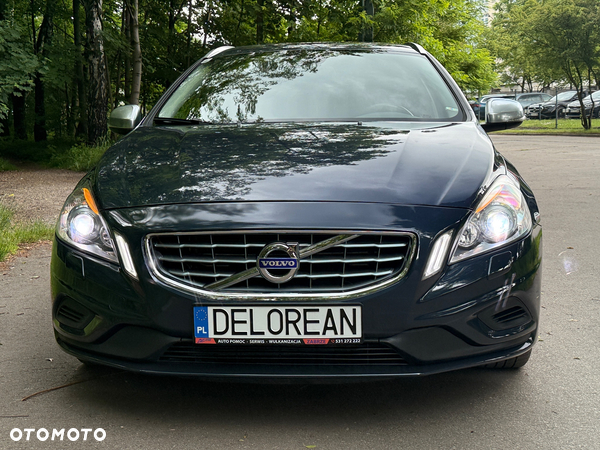 Volvo V60 2.0T R-Design
