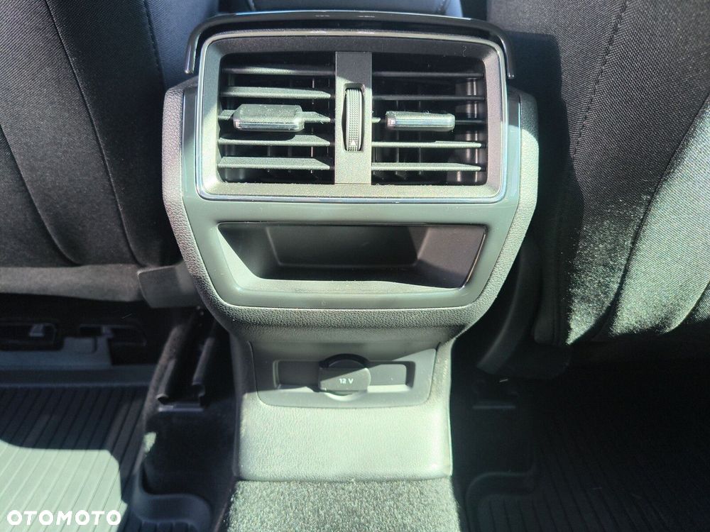 Skoda Karoq 1.5 TSI ACT Edition 130 DSG - 32