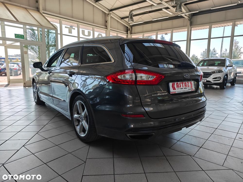 Ford Mondeo 2.0 EcoBoost Titanium - 5