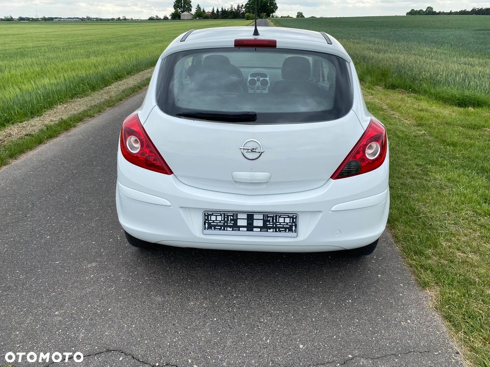Opel Corsa 1.2 16V Cosmo - 7