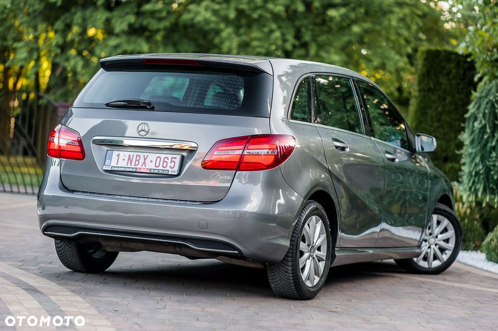Mercedes-Benz Klasa B 180 7G-DCT Style - 7