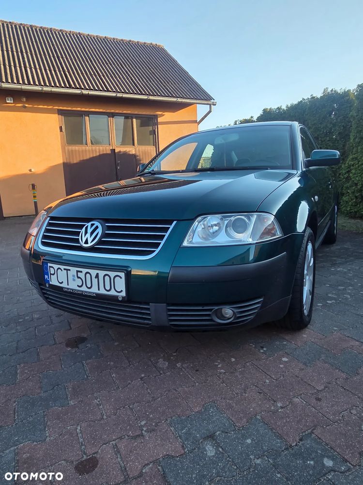Volkswagen Passat 1.9 TDI Comfortline Family - 9
