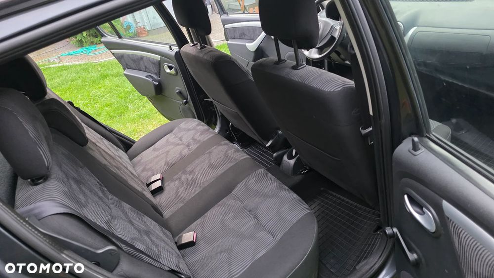 Dacia Sandero 1.6 Laureate - 34