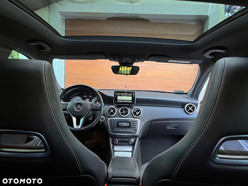 Mercedes-Benz Klasa A 250 4Matic 7G-DCT - 16