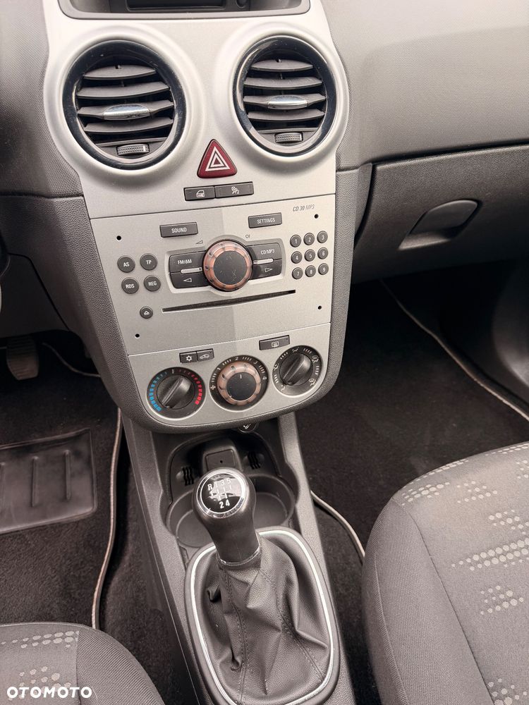 Opel Corsa - 17