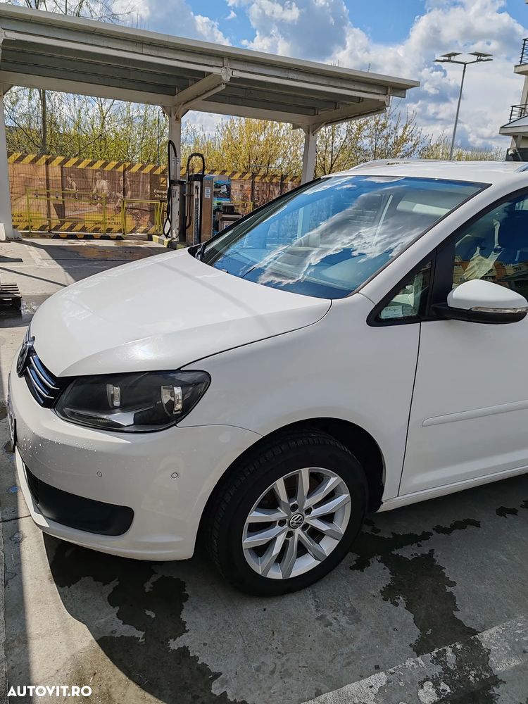 Volkswagen Touran 2.0 TDI DSG Comfortline - 4
