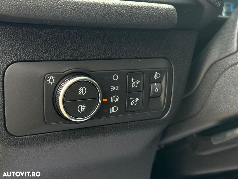 Ford Kuga - 18