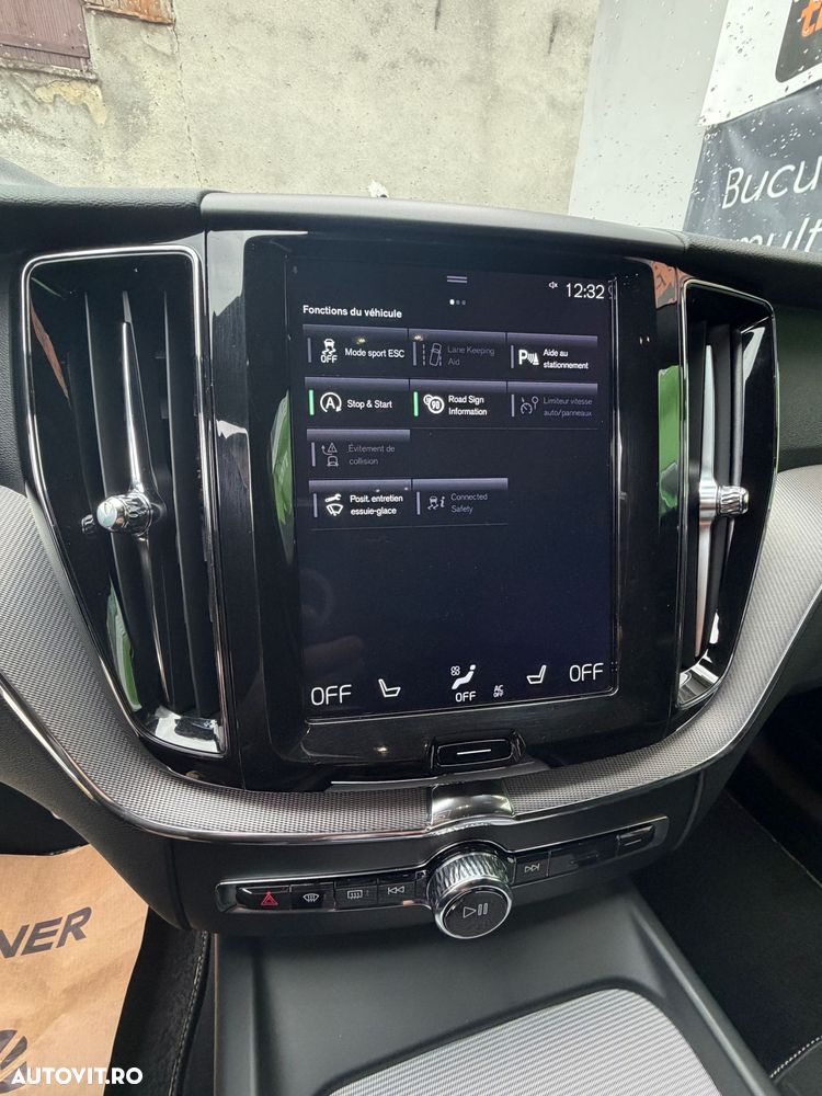 Volvo XC 60 D4 R-Design - 11