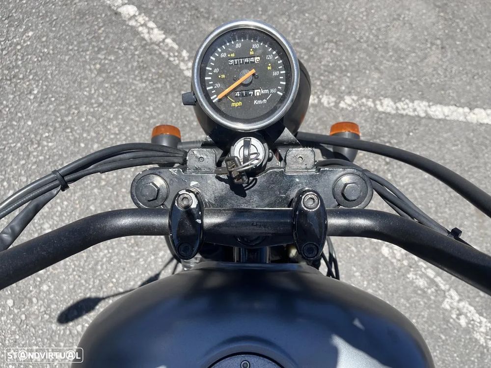 Hyosung Aquila GV 250 - 4