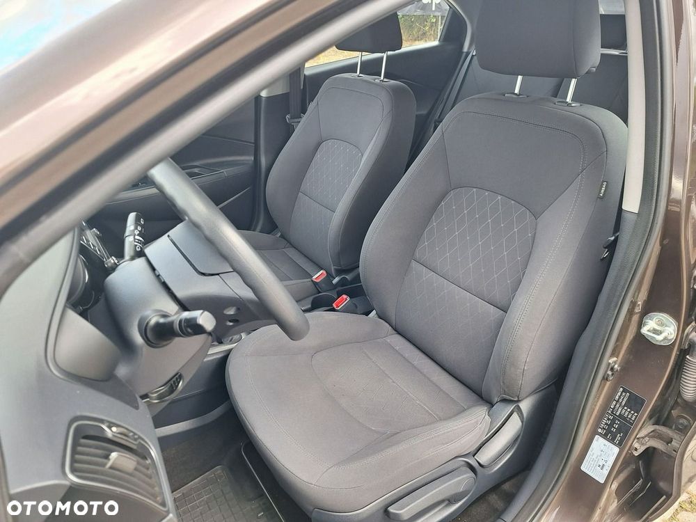 Kia Rio 1.2 M - 12