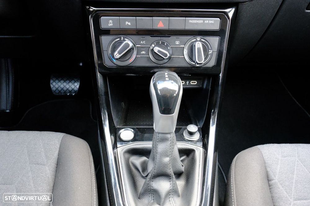 VW T-Cross 1.0 TSI Urban DSG - 14