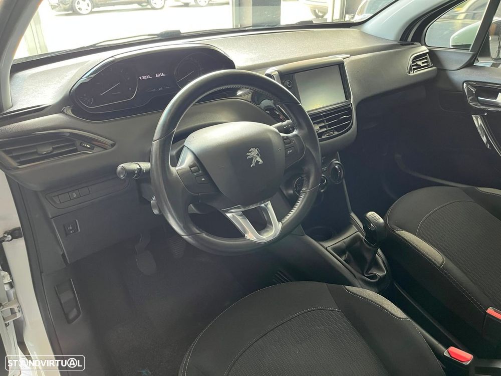Peugeot 208 1.6 BlueHDi - 14