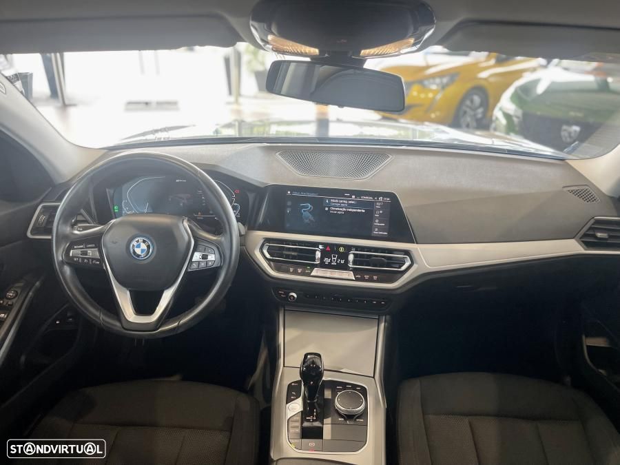 BMW 320 e Corporate Edition Auto - 33