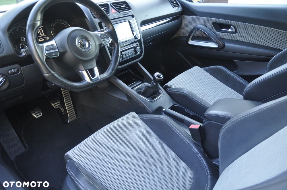 Volkswagen Scirocco 1.4 TSI Perfectline R-Style - 5