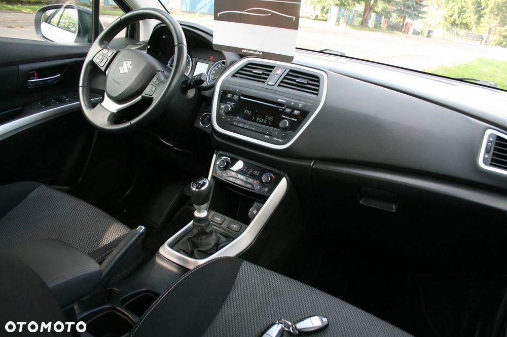 Suzuki SX4 S-Cross - 10