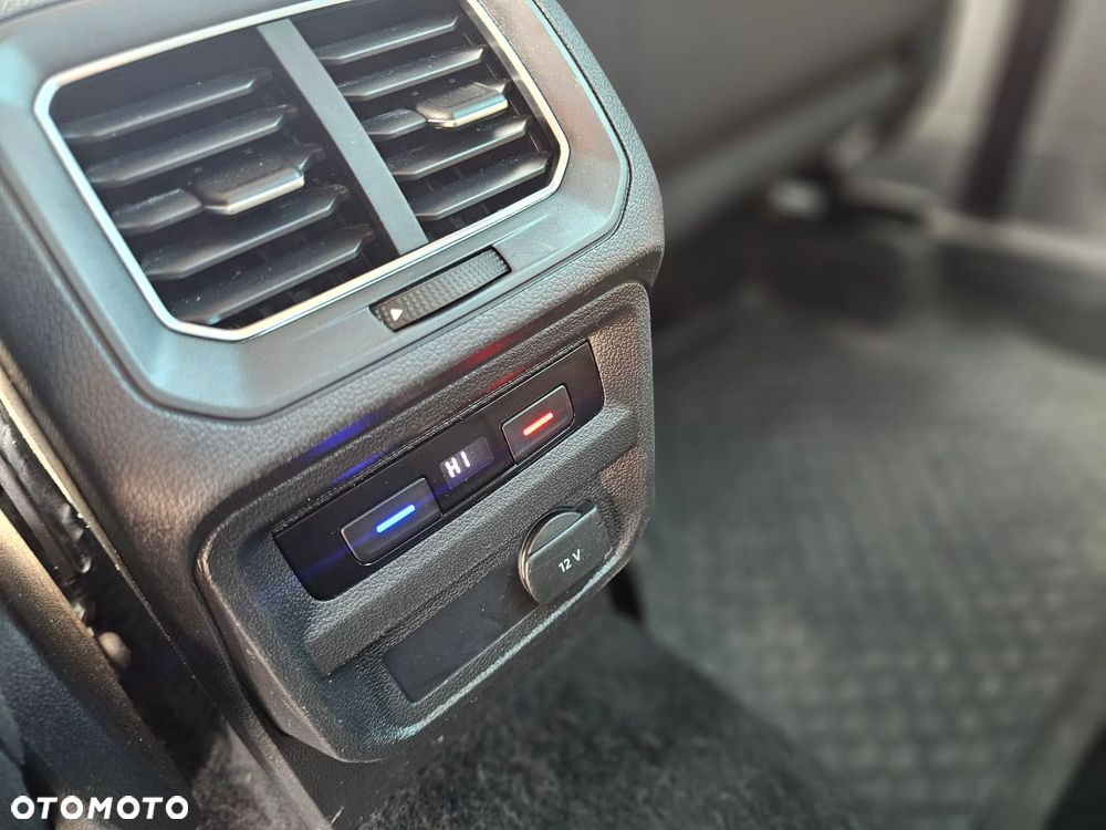 Volkswagen Tiguan 2.0 TDI SCR 4MOTION DSG Highline - 17