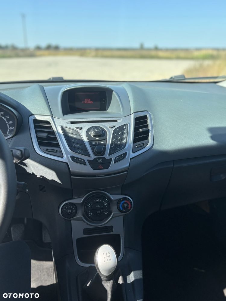 Ford Fiesta - 2