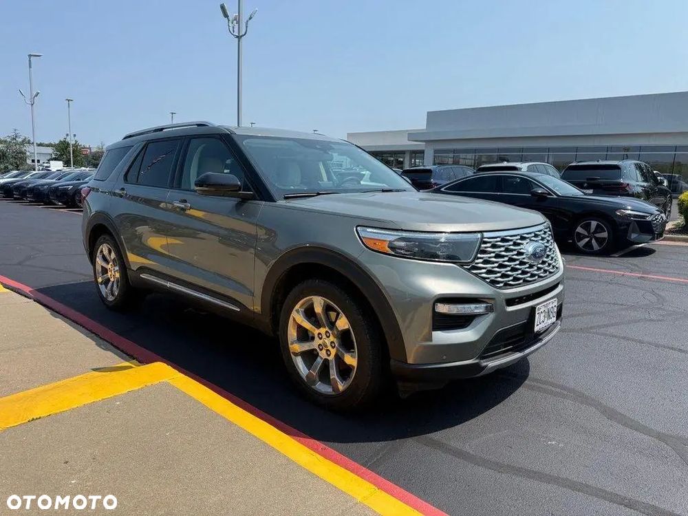 Ford Explorer EcoBoost Plug-in Hybrid ST-LINE - 2