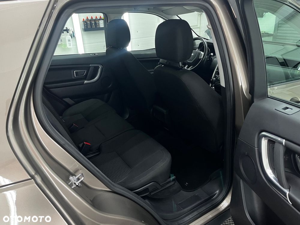 Land Rover Discovery Sport TD4 HSE Luxury - 21