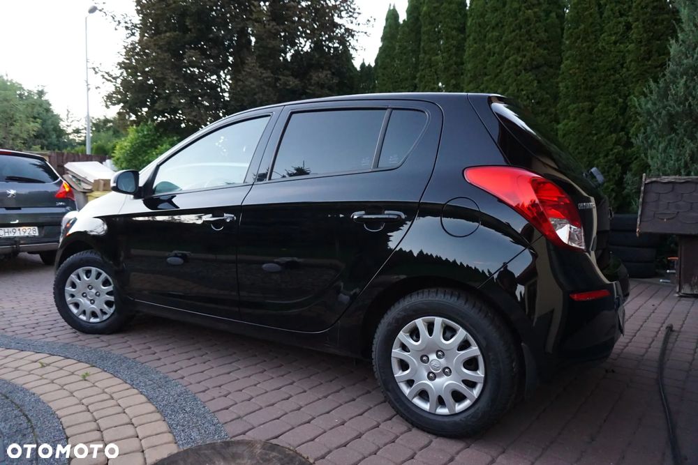 Hyundai i20 - 20