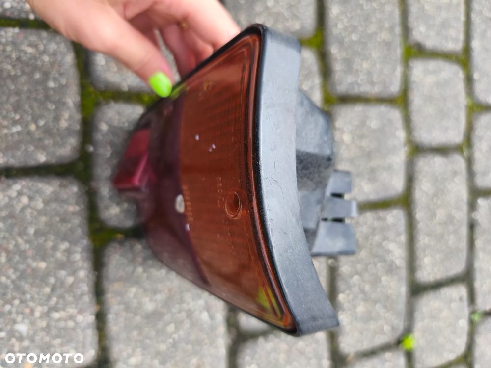 Lampa prawy lewy tyl fiat 126 P wkład żarówek - 10