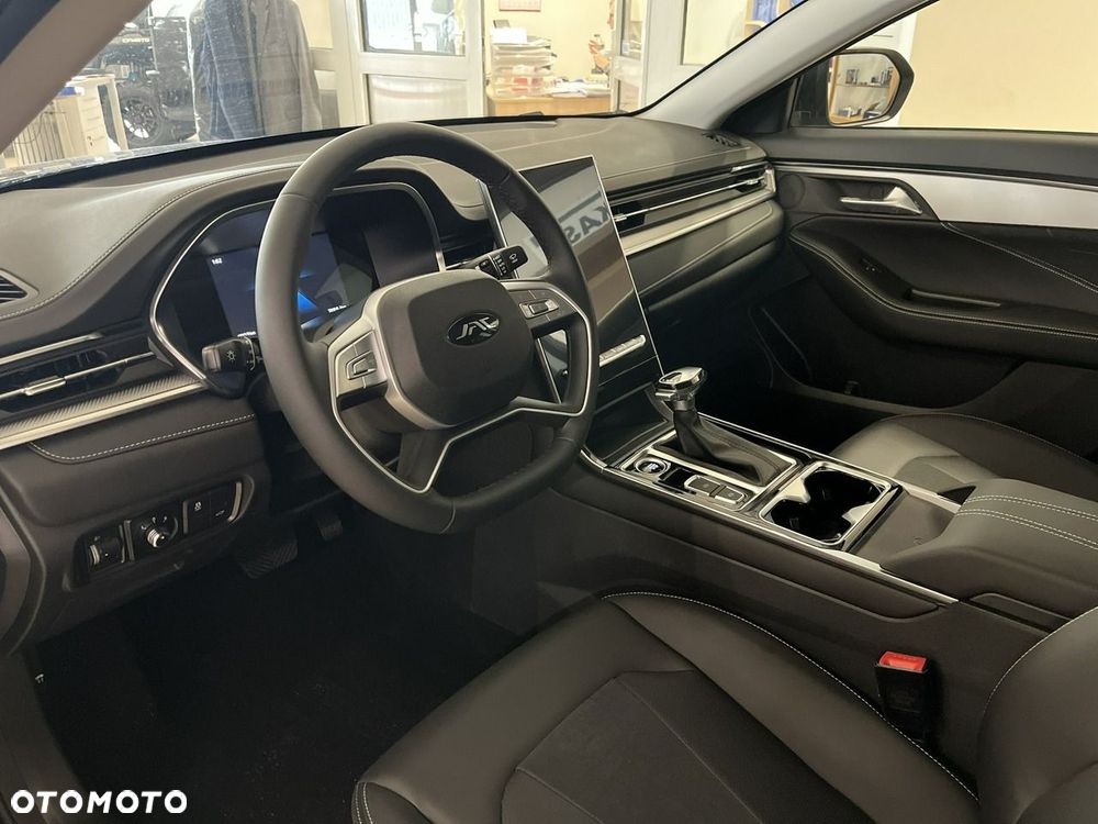 JAC J7 Plus CVT - 6