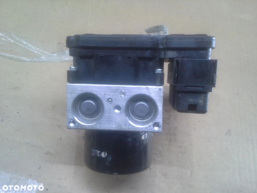 Volkswagen Sirocco Golf VI pompa sterownik abs 1K0907379AT 1K0614517CB plus wtyczka z wiązką - 11