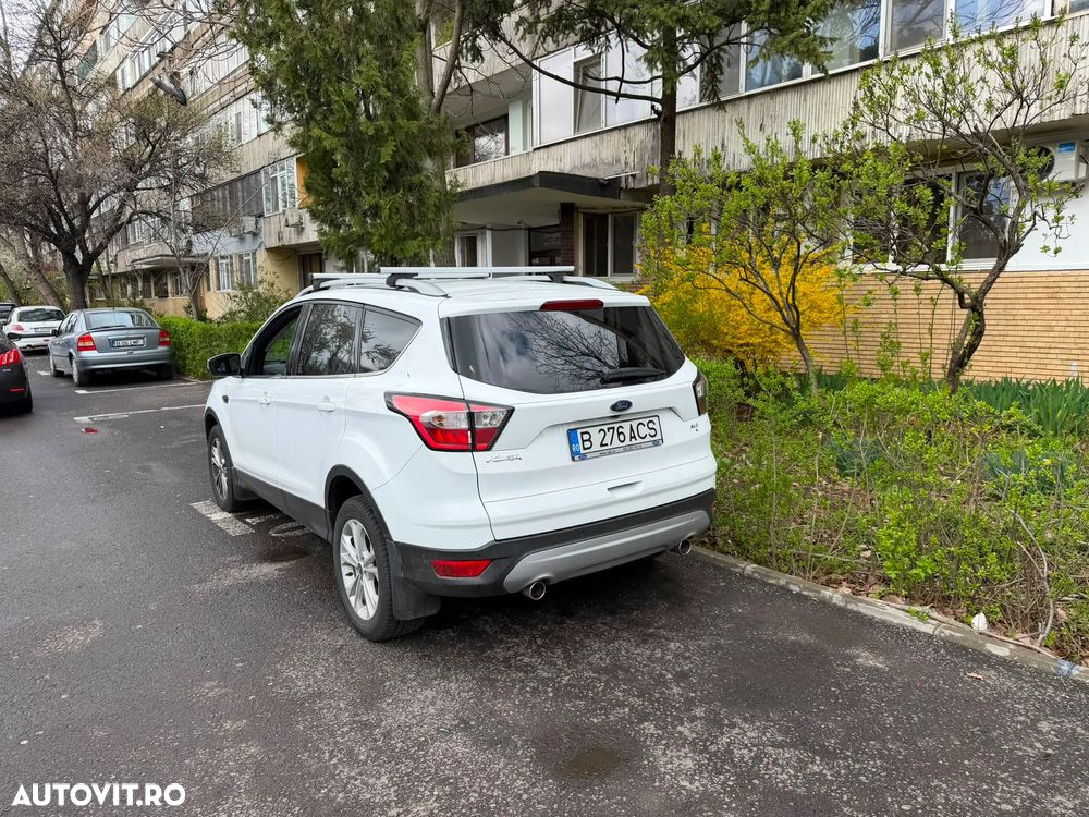 Ford Kuga - 8