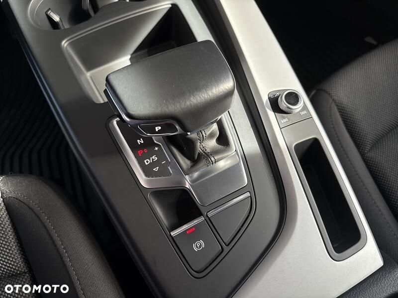 Audi A4 Avant 35 TFSI mHEV Advanced S tronic - 16