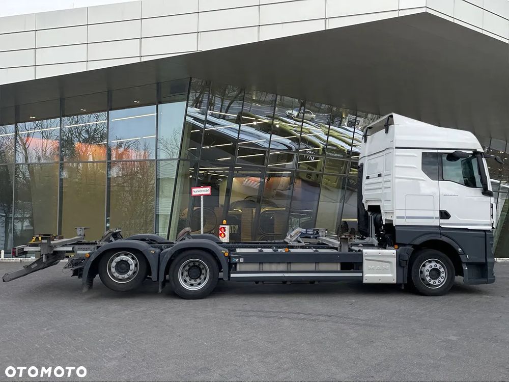 MAN TGX 26.520 6x2-2 LL CH - 4