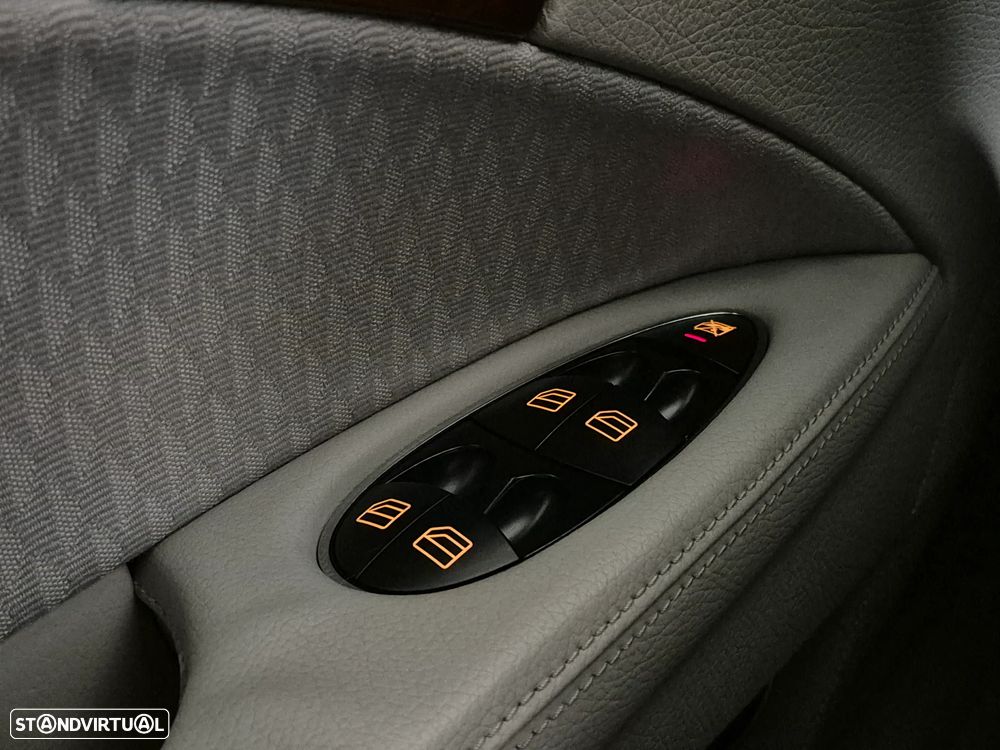 Mercedes-Benz E 220 CDI Auto Elegance - 22