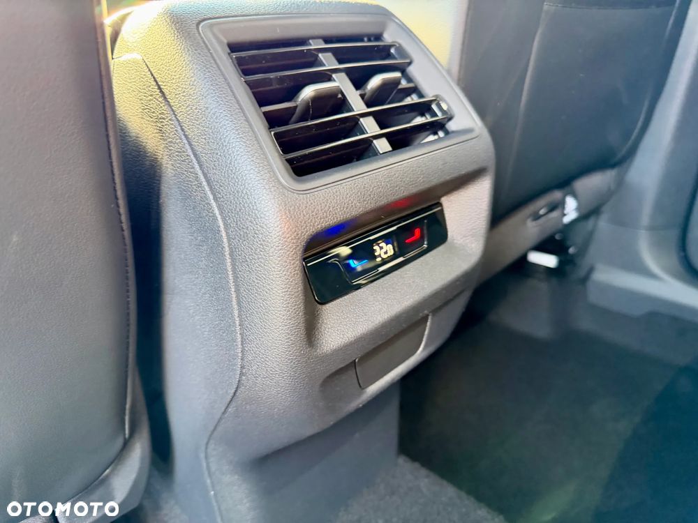 Volkswagen Tiguan - 10