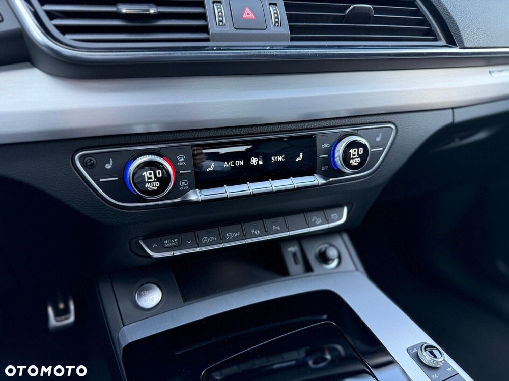 Audi Q5 Sportback - 30