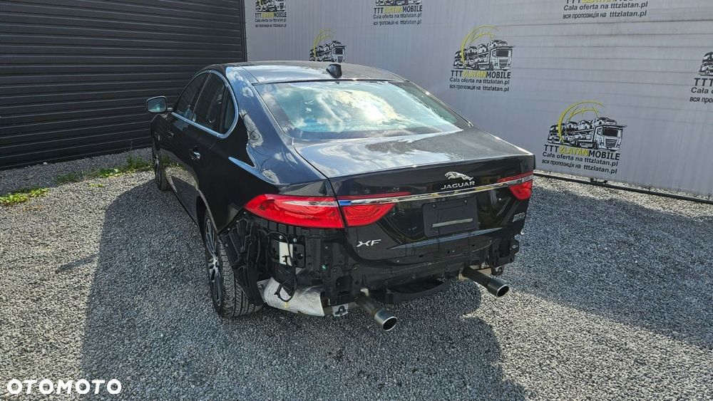 Jaguar XF - 26