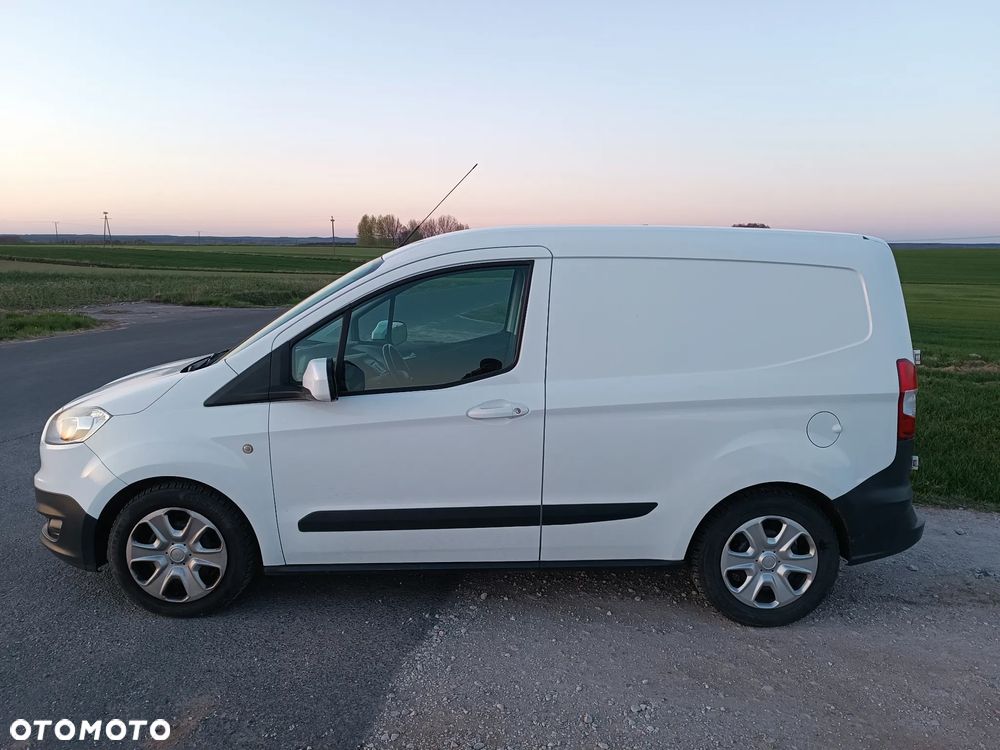 Ford Transit Courier 1.5TDCI - 3