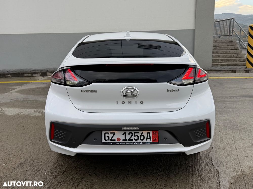 Hyundai IONIQ 1.6 GDI Premium - 20