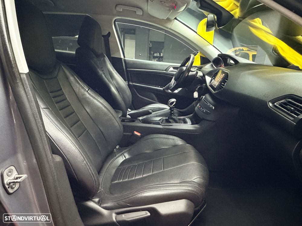 Peugeot 308 SW BlueHDi 120 Stop & Start Business-Line - 21