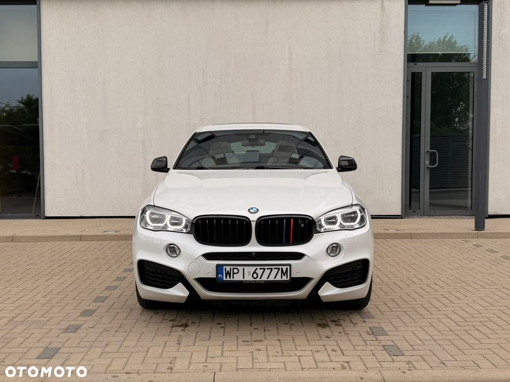 BMW X6 xDrive50i M Sport - 2
