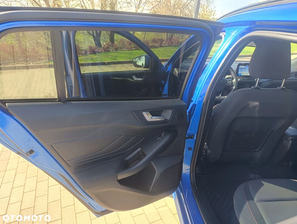 Ford Focus SW 2.0 EcoBlue ST-Line Business - 11
