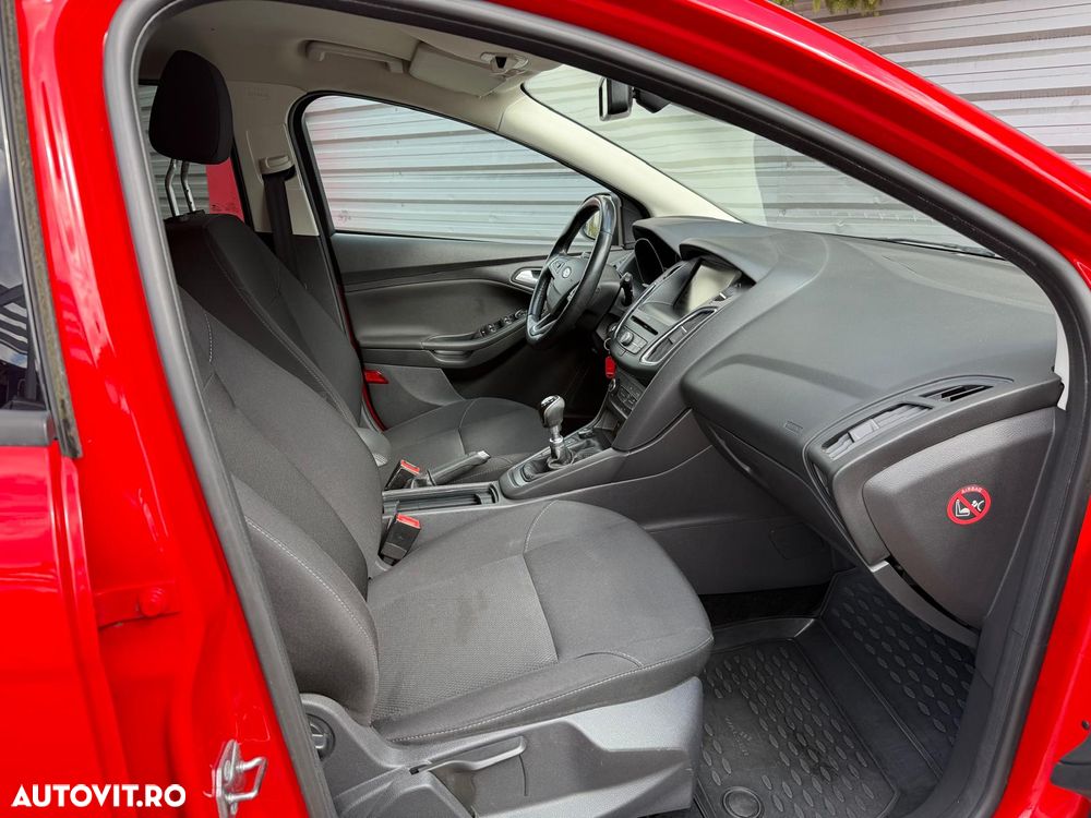 Ford Focus 1.5 TDCi DPF Start-Stopp-System Business - 8