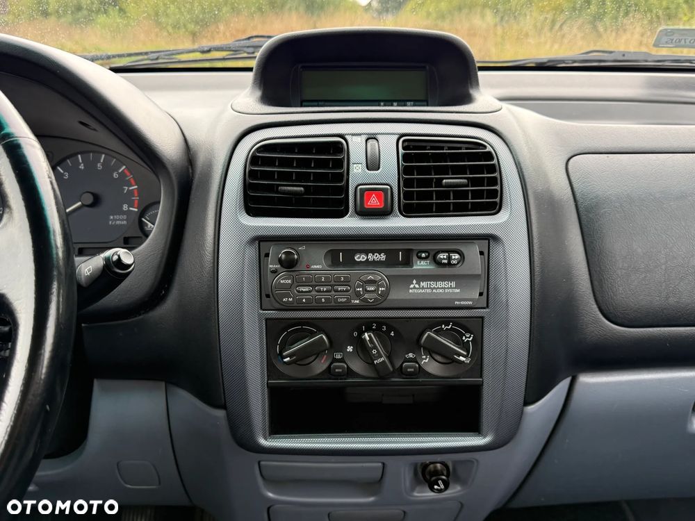 Mitsubishi Space Star 1.6 Avance - 21