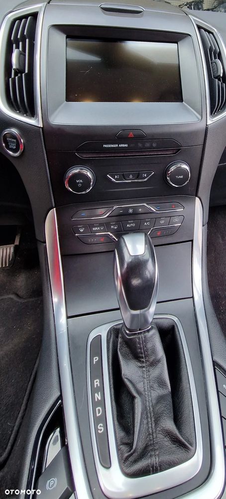 Ford S-Max 2.0 TDCi Titanium PowerShift - 9
